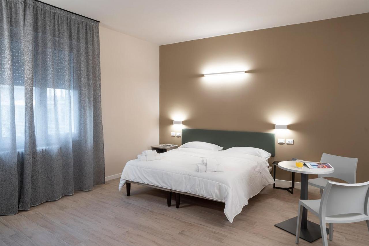 Astoria Comfort Rooms Болонья Экстерьер фото